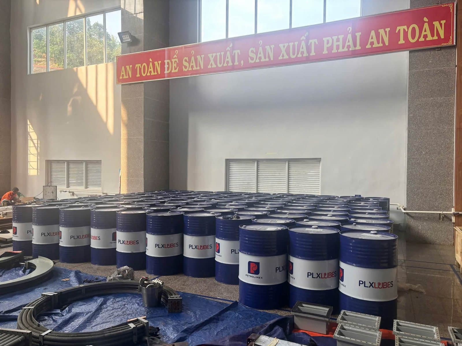Lô phuy dầu PLX Lubes Turbine EP 46 giao tại nhà máy điện